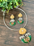 Copper base thin hasli with inlay pendant and matching earrings