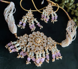 Pachi choker in flower design