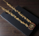 Delicate leaf chain with Inlay pendant