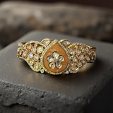 Silver foil kundan bracelet with peach carved stone