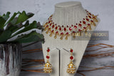 Dainty Pachi necklace on pearl piroi