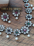 Glass kundan victorian flower necklace