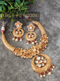 Golden hasli with silver foil