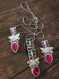 Delicate GS pendant with bird motif